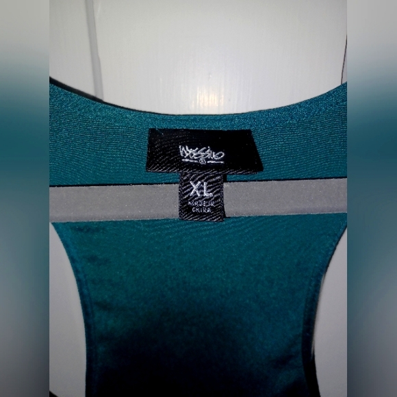 Tank Top - Picture 3 of 3